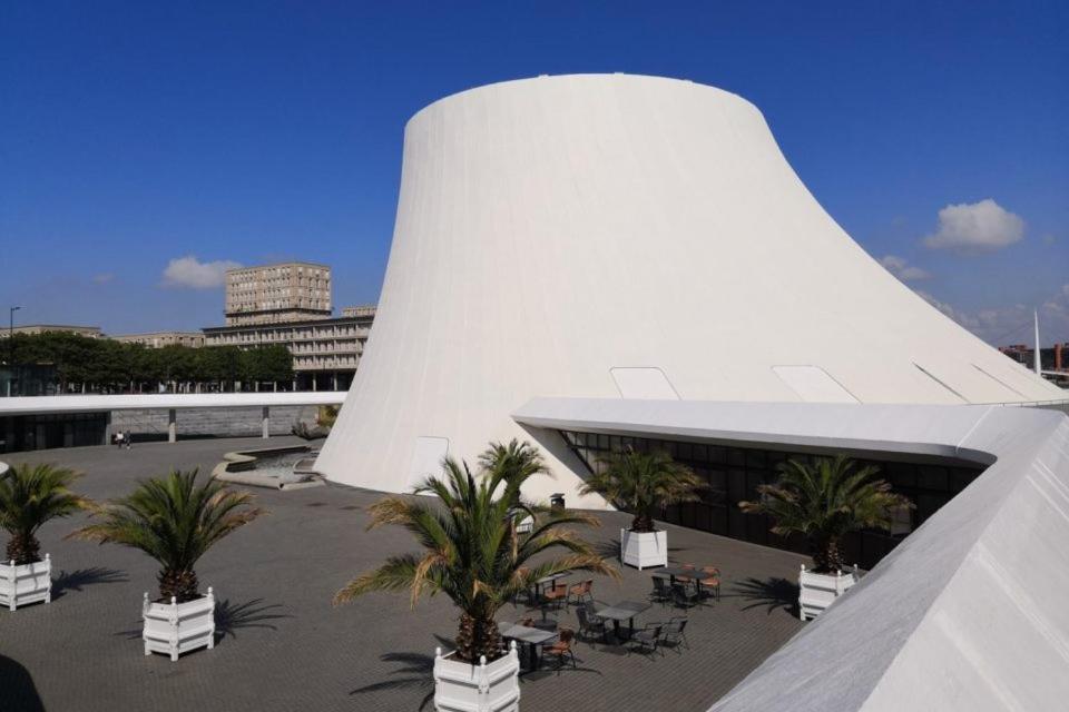 Le Gallieni Hyper Centre *
